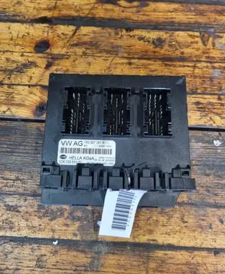 Skoda Superb B6 (3T) Comfort/convenience module 1K0937087A 5DK00965500