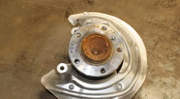 BMW 2 F22 F23 Front wheel hub spindle knuckle 6792286