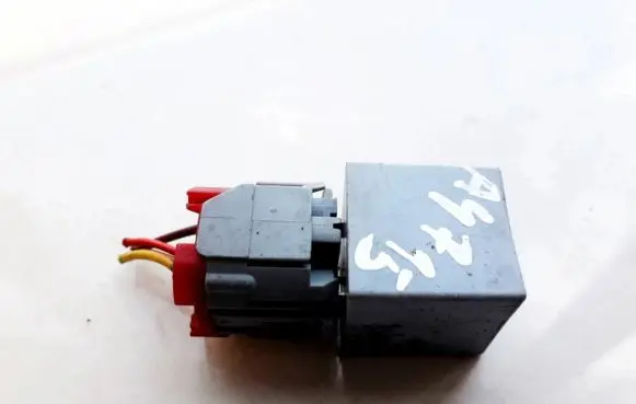 Peugeot 406 Other relay 01422 A72296