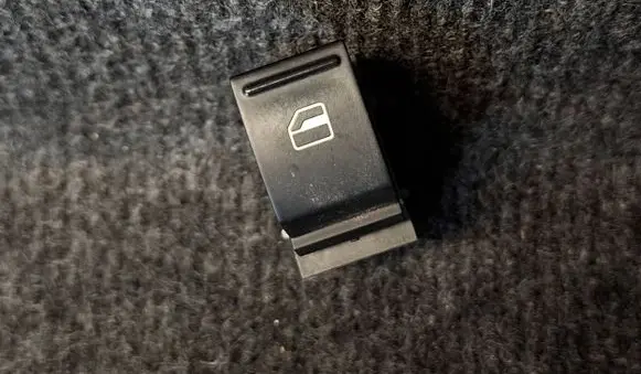 Volkswagen PASSAT B7 Electric window control switch 7L6959855B