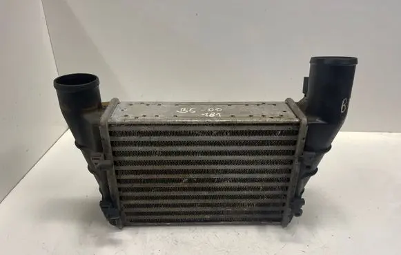 Volkswagen PASSAT B5 Intercooler radiator 058145805B 1391486