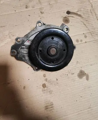 Toyota Corolla Verso AR10 Water pump