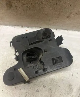 Audi A4 S4 B6 8E 8H Tail light bulb cover holder 153947