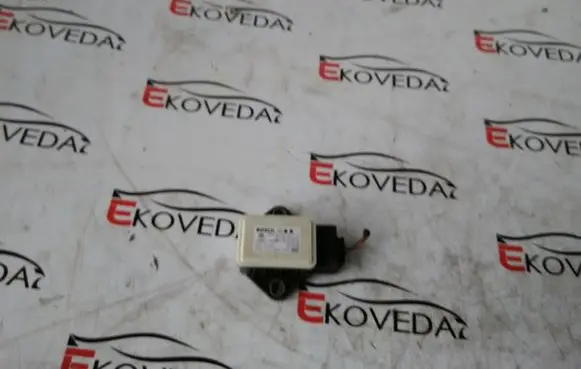 Audi A4 S4 B8 8K ESP acceleration yaw rate sensor 8K0907637D