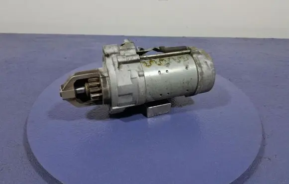 BMW M5 Starter motor 8657337