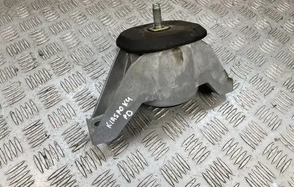 KIA Sportage Engine mount bracket 21810P0520