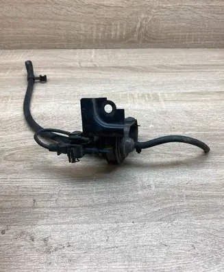 Volvo S70 V70 V70 XC Vacuum valve 271890