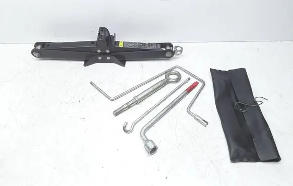 Volvo XC90 Lift Jack 31280581 9133668