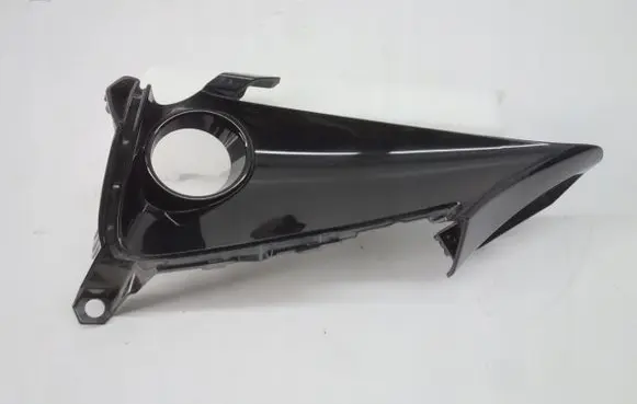 Toyota Corolla E120 E130 Front fog light trim/grill 02A21