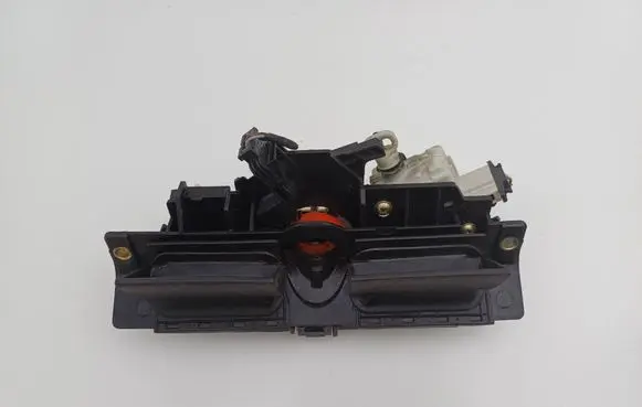 Audi A6 S6 C5 4B Tailgate/trunk/boot exterior handle 8D9827565HJ 4B0827565HJ