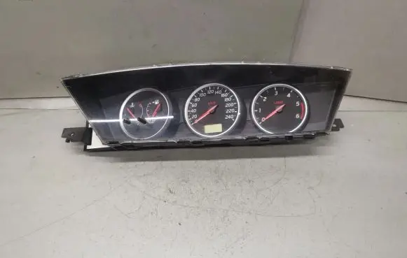 Nissan Primera Speedometer (instrument cluster) AV619
