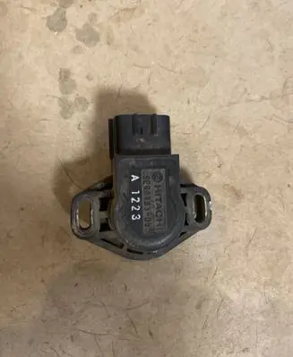 Lexus GS 300 350 430 450H Front shock absorber actuator solenoid 