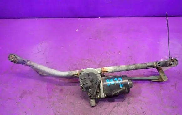 Fiat Punto (188) Front wiper linkage and motor 