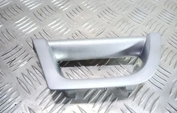 Volvo XC90 Rear door handle trim 8650071
