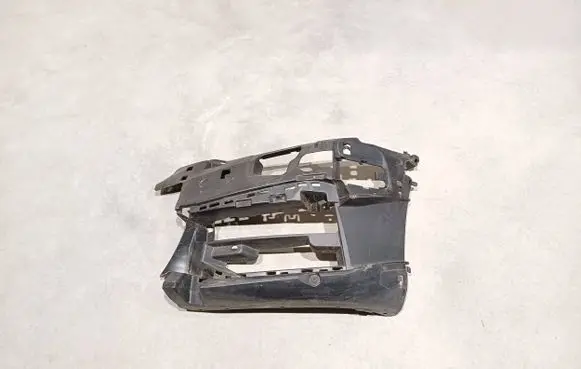 BMW 5 G30 G31 Front bumper mounting bracket 51118064967 15067010
