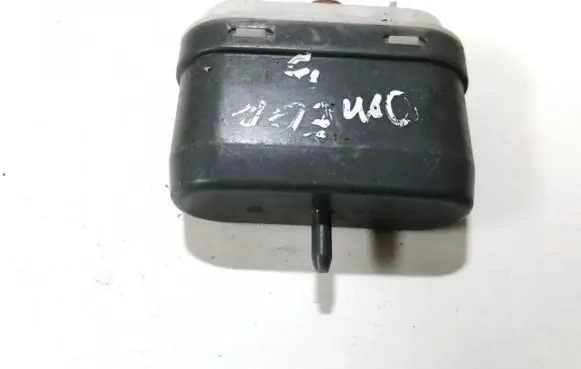 Opel Omega B1 Central locking vacuum pump 