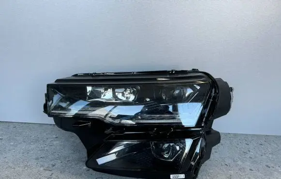 Skoda Karoq Headlight/headlamp 57B941035