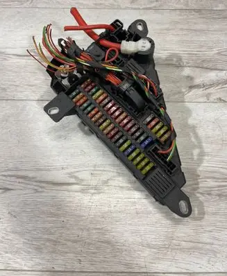 BMW 6 E63 E64 Fuse module 6906619 9138830