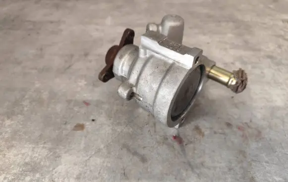 Opel Vivaro Power steering pump 18AHB 6056 2502