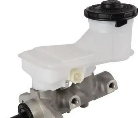 Master brake cylinder