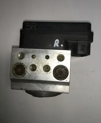 Toyota Land Cruiser (J120) ABS Pump 4451060070 13511019250 8954160040