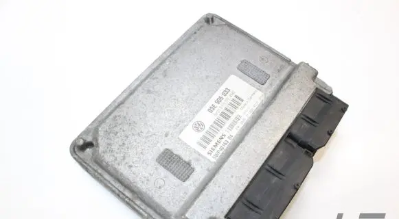 Skoda Fabia Mk1 (6Y) Engine control unit/module 03E906033