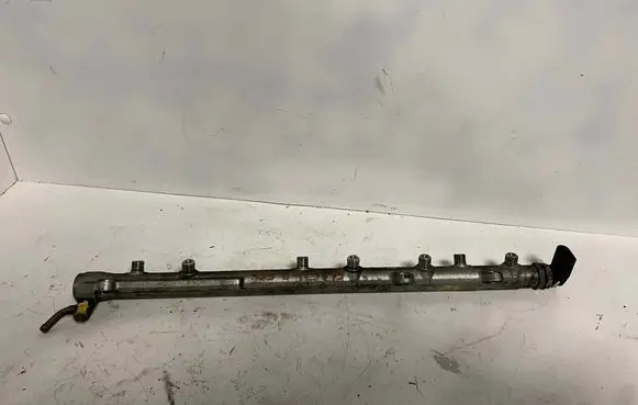 Fuel main line pipe