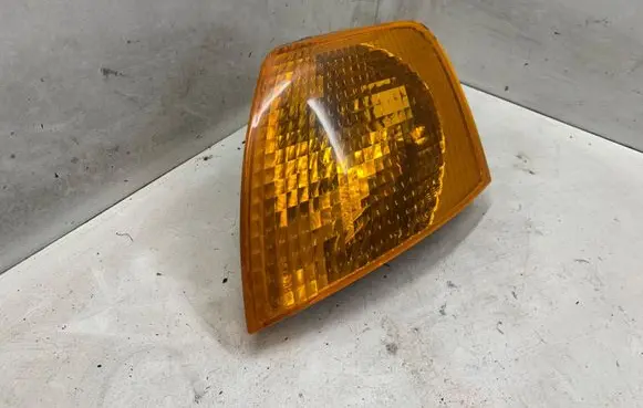 Volkswagen PASSAT B5.5 Front indicator light 3B0953049