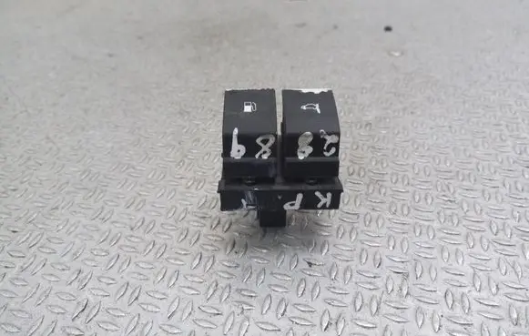 Volkswagen Touareg I Fuel tank opening switch 1K0959903