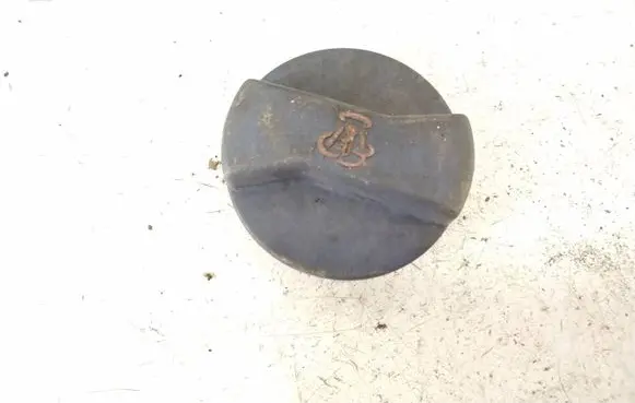 Audi A4 S4 B5 8D Coolant expansion tank/reservoir cap 1J0121321A