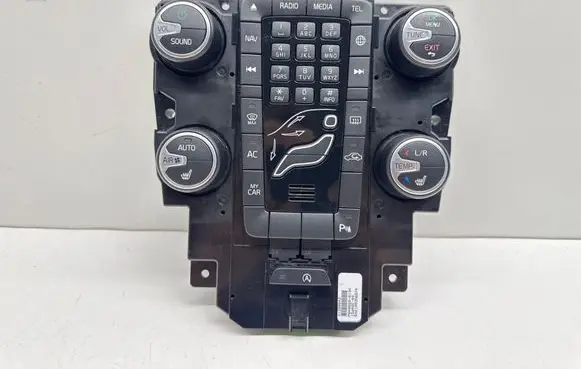 Volvo V40 Climate control unit 31398642 15W46E04 SN2100356874