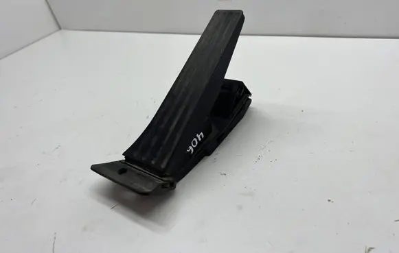 BMW 5 F10 F11 Accelerator throttle pedal 6858574 25916010 1501133490A