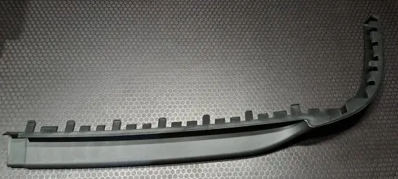 Volkswagen PASSAT B3 Front bumper lip 357805903