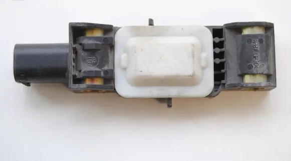 Chrysler 300 - 300C Airbag deployment crash/impact sensor 04671779AC