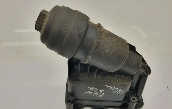 Engine oil radiator