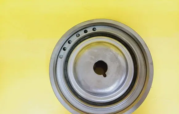 Renault Clio II Crankshaft pulley 8200029592