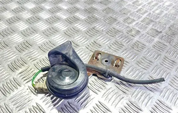 Citroen Xsara Picasso Horn signal E9703881157