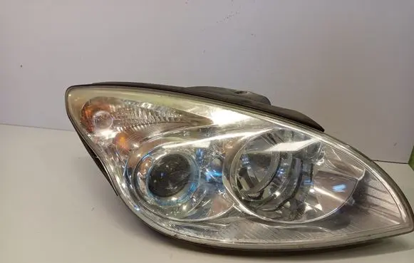 Hyundai i30 Headlight/headlamp 921022LXXX