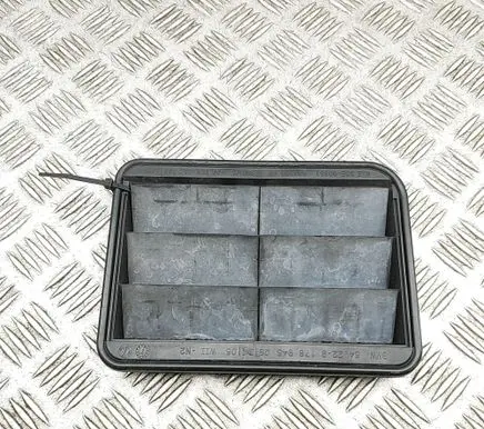 BMW iX3 G08 Quarter panel pressure vent 9176945