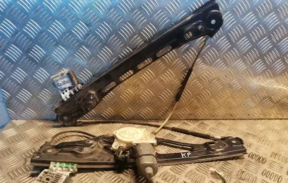 Mercedes-Benz E W211 Front door electric window regulator 2117200146