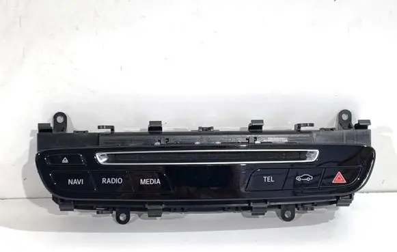 Mercedes-Benz C W205 Head unit multimedia control A2059056311