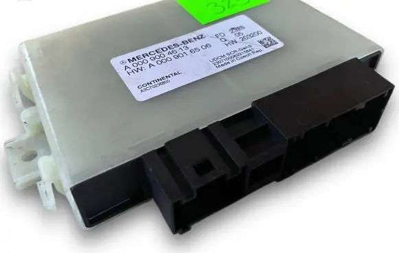 Mercedes-Benz E W213 Central body control module S323 A0009004613