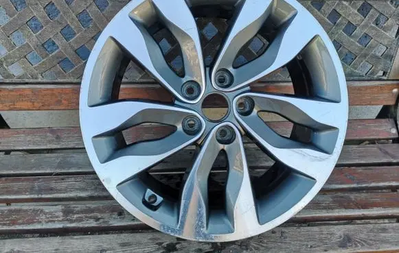 KIA Optima R18 alloy rim 