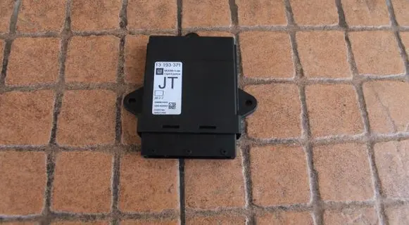 Opel Vectra C Door control unit/module 13193371