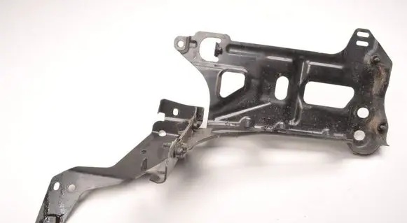 Volvo S90, V90 Engine mount bracket 31441877