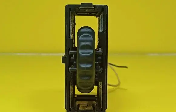 Renault Megane I Headlight level height control switch 7700841245