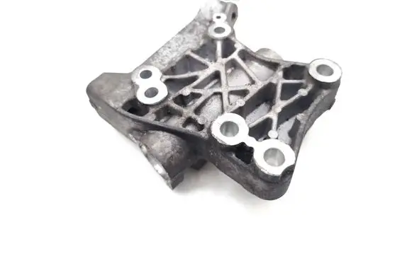 Land Rover Discovery Sport Engine mounting bracket GJ32-6030-AA