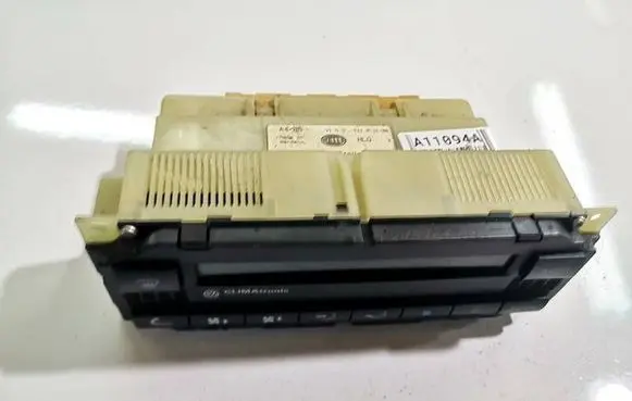 Volkswagen Golf IV Climate control unit 3b1907044b