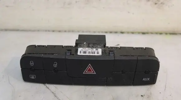 Seat Ibiza IV (6J,6P) Hazard light switch