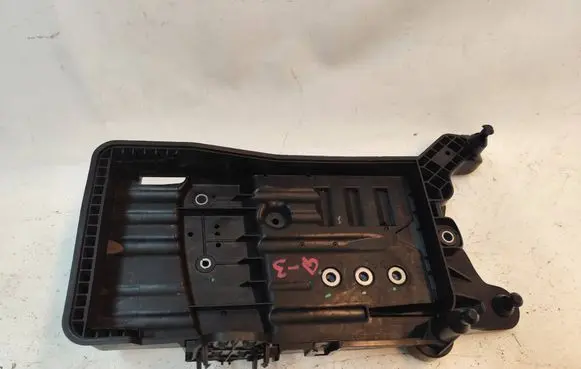 Audi Q3 F3 Battery box tray 5QF915325B